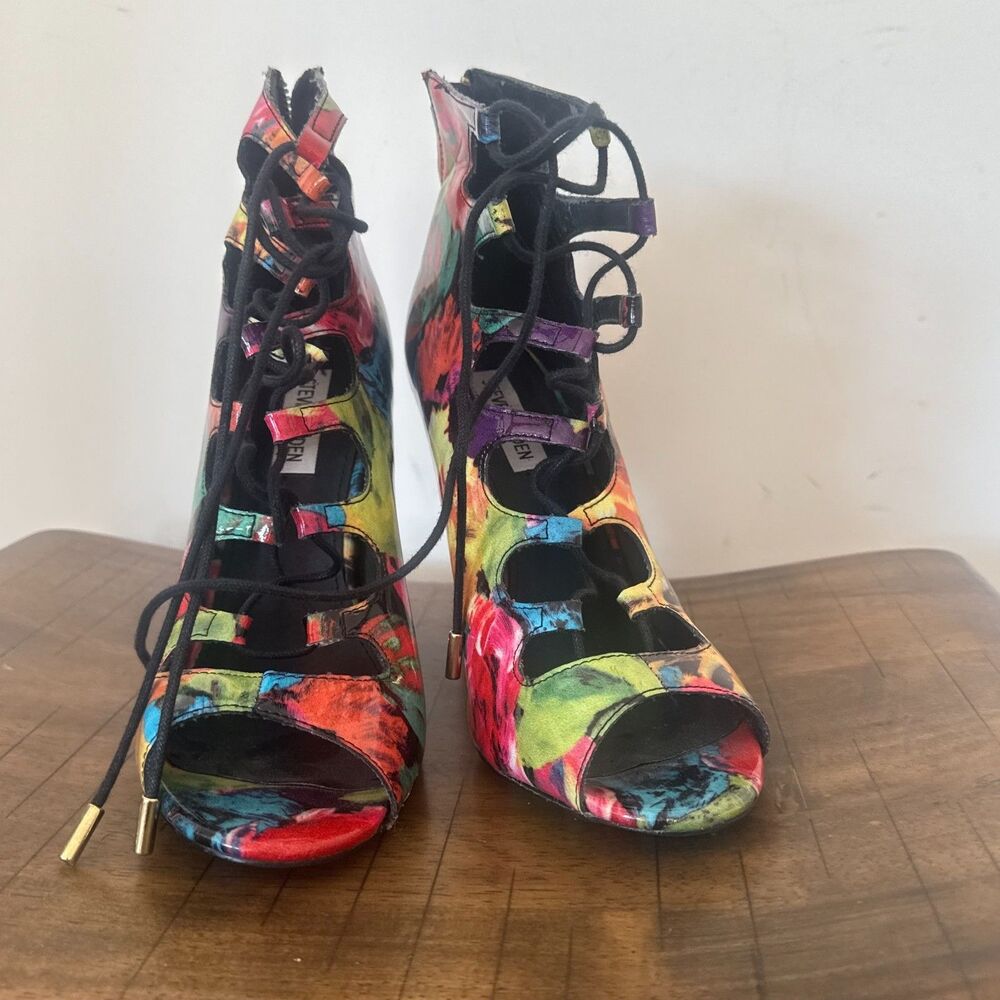 Steve Madden Cynthia Floral Multi Stilettos. Women Size 9.5. Pre Owned.